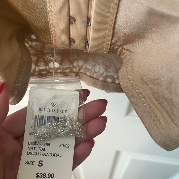 Windsor Women's Tan and Gold Corset - Picture 5 of 7